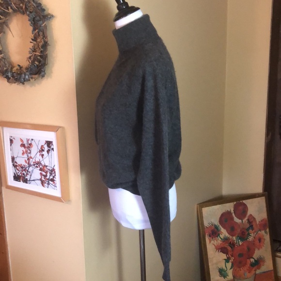 Vintage SADDLES Size Medium Cashmere Turtleneck Deep Gray Mongolia Made Soft - Picture 8 of 16